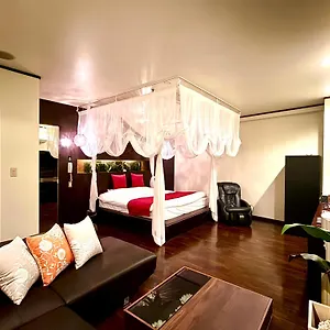 https://the-lotus-bali-kawasaki.alltokyohotels.com